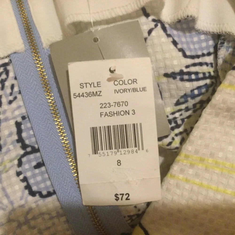 Great Summer Floral Dress by Danny and Nicole - Picture 14 of 14